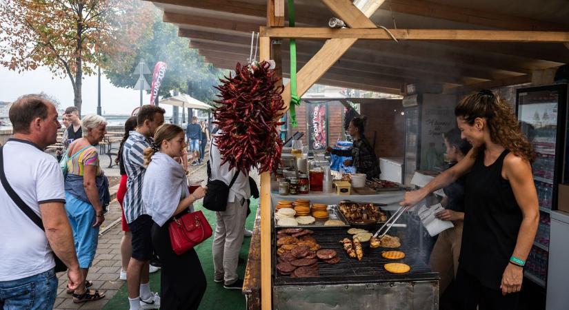 Az idén is megfizethető áron kaphatók a Szent István Nap termékei