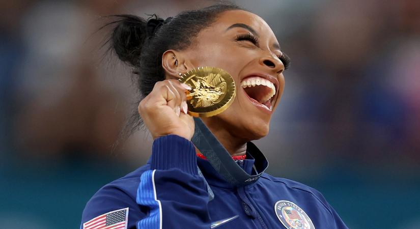 Tokióban a mentális egészséget választotta, most pedig megállíthatatlan – Simone Biles hétszeres olimpiai bajnok