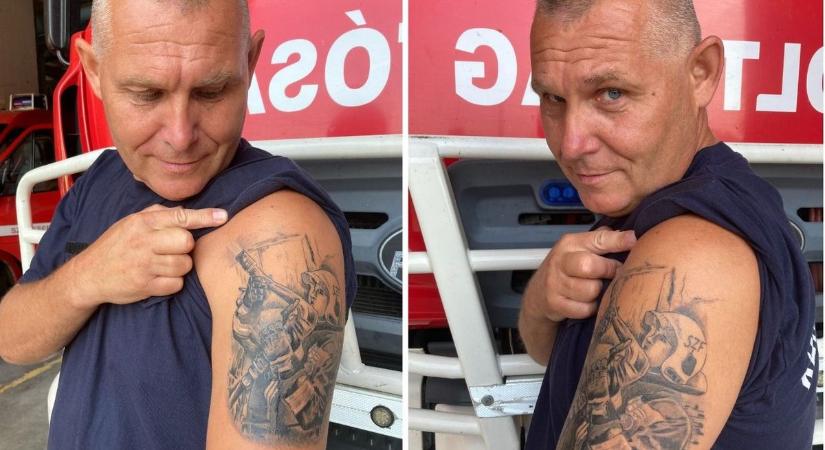 Különleges tetoválást készíttetett a Fejér vármegyei tűzoltó