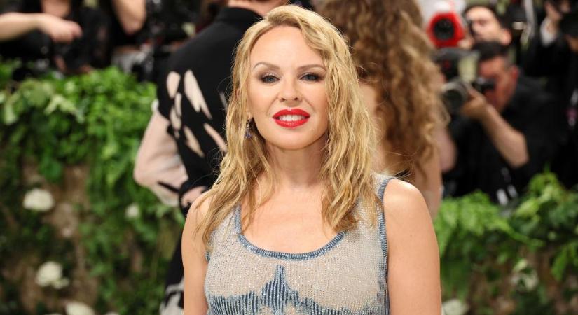 Itt a bizonyíték, hogy Kylie Minogue, a 2024-es Sziget megnyitója a világ egyik legstílusosabb ikonja