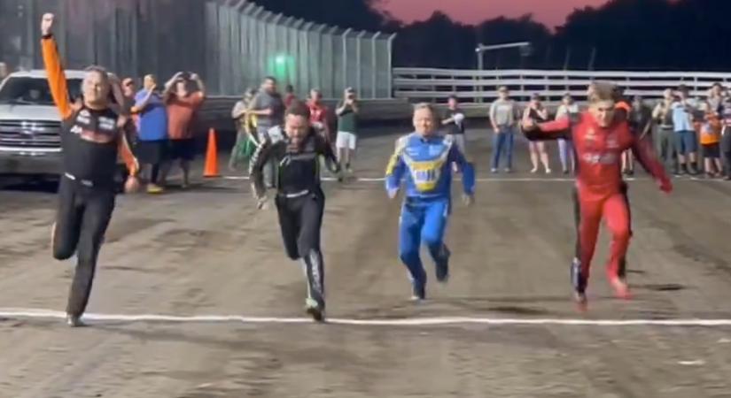 Ezt látnod kell: Futóversennyel dőlt el a pole Kyle Larson futamán [VIDEÓK]