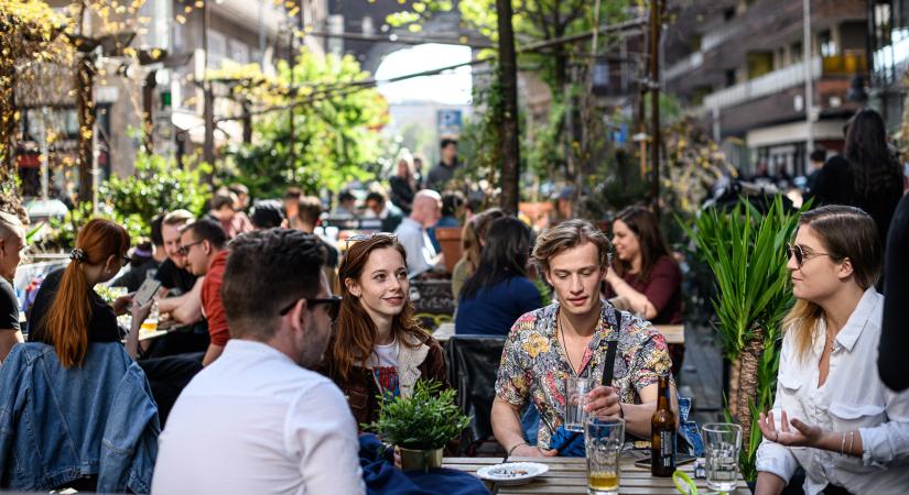 „Minden tizedik magyar alkoholista, de én vagyok a furcsa, amiért nem iszok”