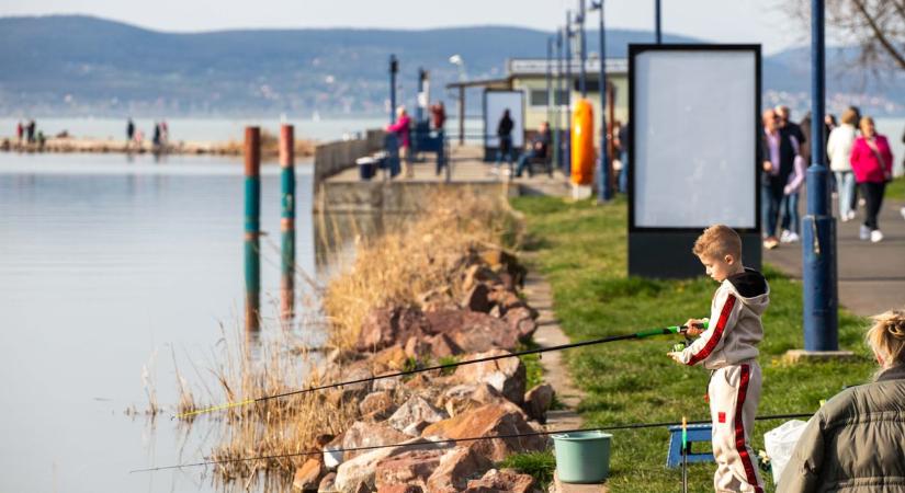 A korábbinál nagyobb területen lesz tilos a beépítés a Balaton partján: ezt hozza az új építésügyi szabályozás!