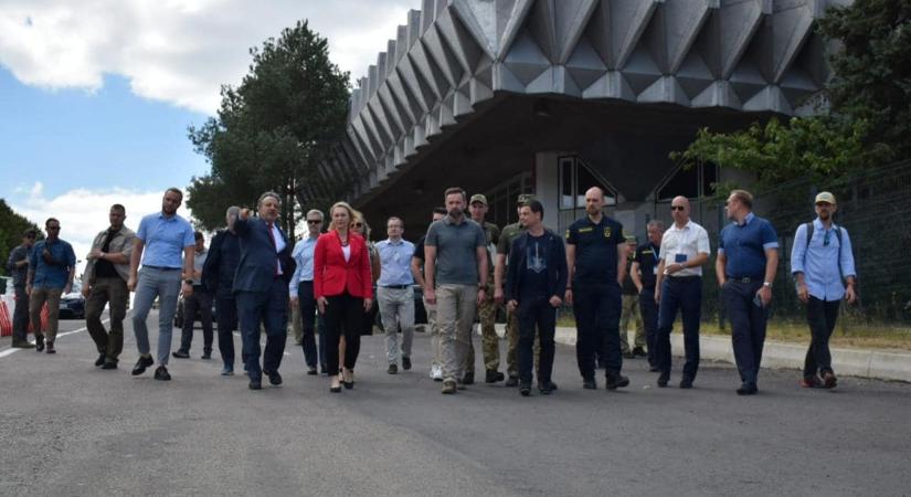 Bridget Brink, az Egyesült Államok ukrajnai nagykövete meglátogatta az Ungvár–Felsőnémeti határátkelőt