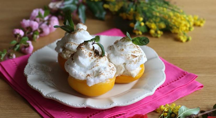 Sült őszibarack habcsókkal - pofonegyszerű nyári recept