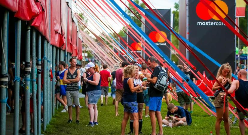 Mutatjuk hol lehet legolcsóbban enni a Sziget Fesztiválon: ennyiért még ásványvizet sem adnak más standoknál