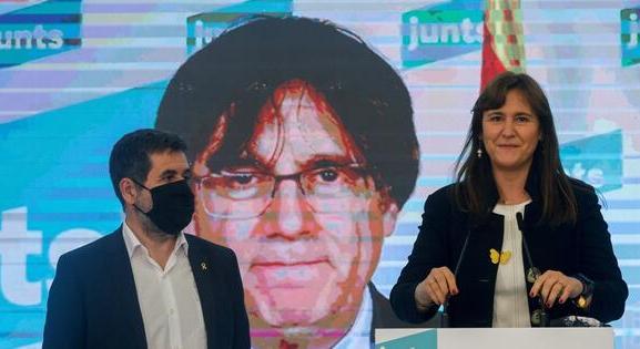 Hazatérne Carles Puigdemont volt katalán elnök