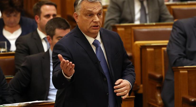 Orbán Viktor: Az LMP is be van darálva a Soros-kolbászba