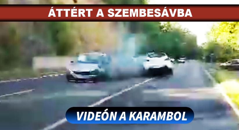 Videón a karambol. Áttért a szembesávba a Renault sofőrje