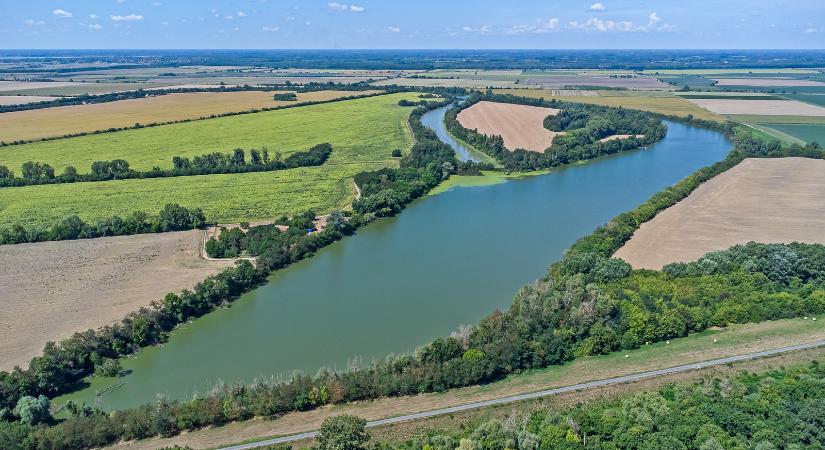 Nap képe: a meseszép Atkai holtág