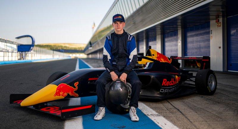 Két új fiatallal bővült a Red Bull F1-es juniorprogramja