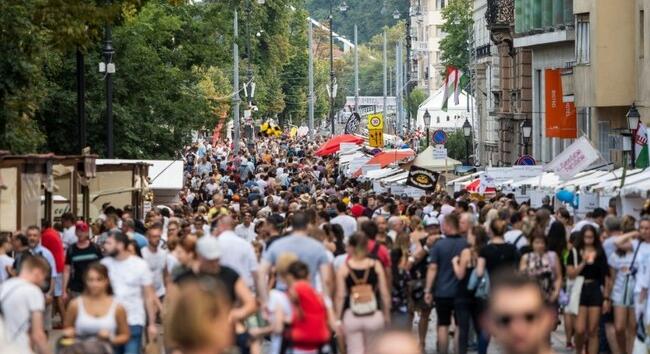 Augusztus 20. - A bográcsban és a tűzön készített ételek lesznek a főszereplői az idei Magyar Ízek Utcájának