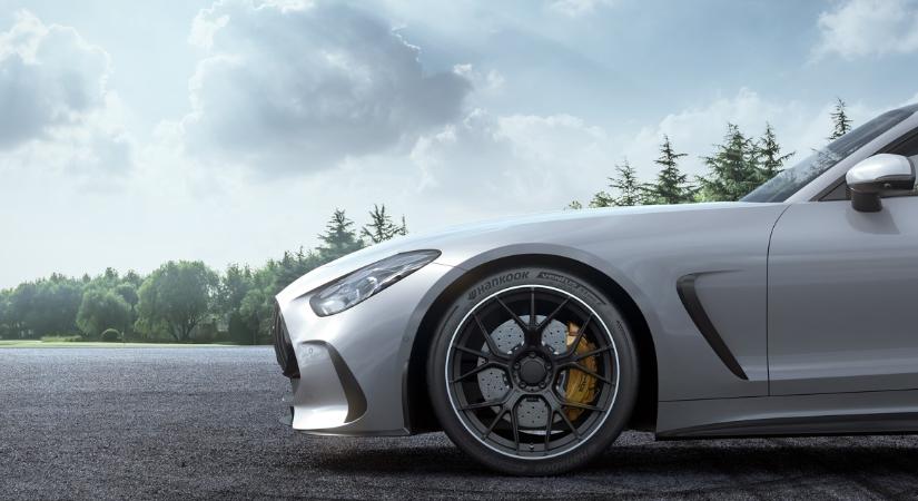 A Hankook Ventus S1 evo Z modellt választotta az AMG GT Coupe gyáriszerelésű abroncsának a Mercedes