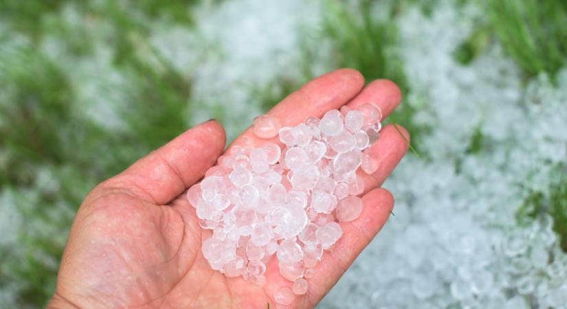 Figyelmeztet a meteorológia: nagy vihar jöhet ma ebben a 3 megyében