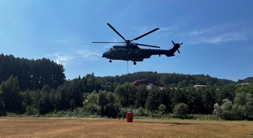 Már egy hete küzdenek az észak-macedóniai erdőtűzek ellen a magyar tűzoltók és katonák