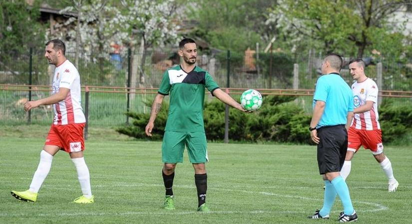 Istenmezejére 510 gólos futballista érkezett