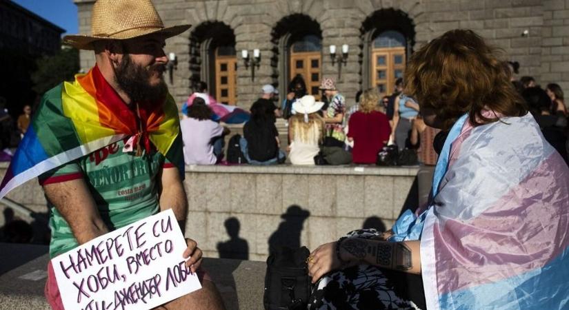 LMBT-propaganda iskolai betiltását követően tüntetések törtek ki Bulgáriában