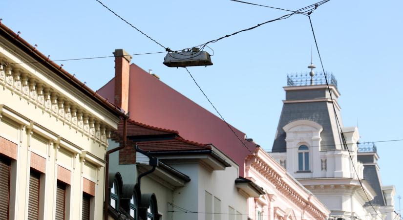 Elkezdődött az Oskola utcai közvilágítás rekonstrukciója, a Somogyi utca és a Palánk tömbbelső útfelújítása