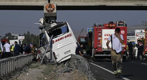 Buszbaleset Törökországban: 10 halott, 25 sérült