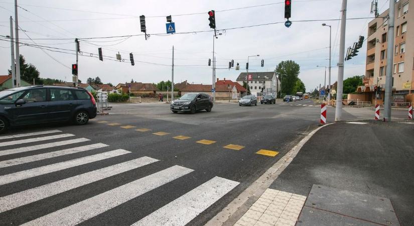 Befejeződött az Izsáki út négysávosításának első üteme