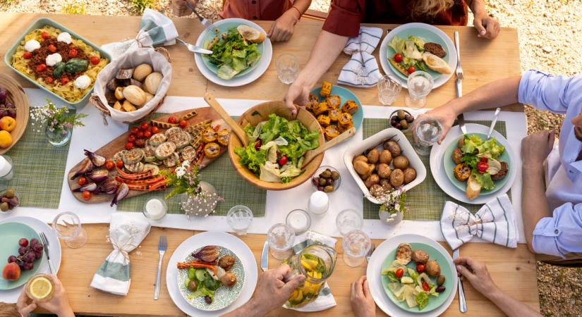 Vegán grillezés A-tól Z-ig: nyársravalók, különleges saláták és szószok