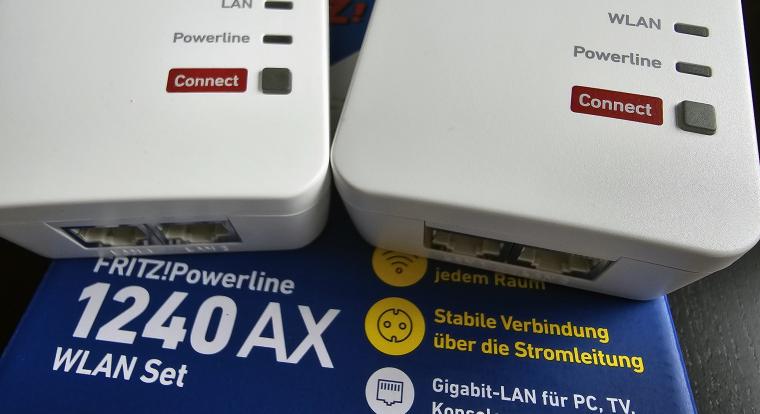 AVM Fritz!Powerline 1240AX teszt – amikor a konnektorból jön az internet