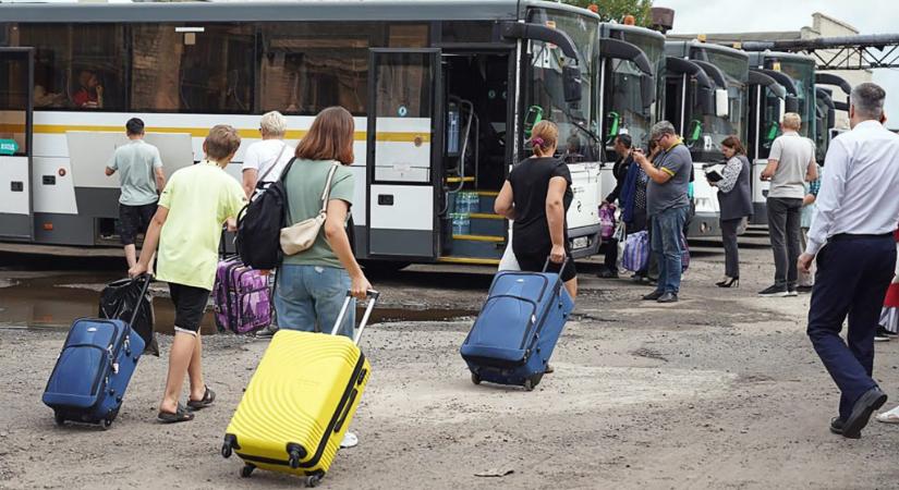 Orosz katonai konvojt semmisített meg az ukrán hadsereg Kurszk megyében, több ezer civilt evakuáltak már a térségből