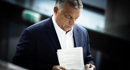 Orbán Viktor a migrációs nyomásra hivatkozva döntött az éjszaka 12 milliárd sorsáról