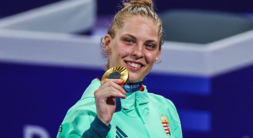 Márton Viviana Magyarországot választotta, ezért ünnepelte két zászlóval az olimpiai aranyérmét