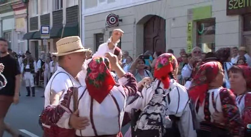 Bonyhádi Napló – Bukovinai Találkozások Nemzetközi Folklórfesztivál, összefoglaló film