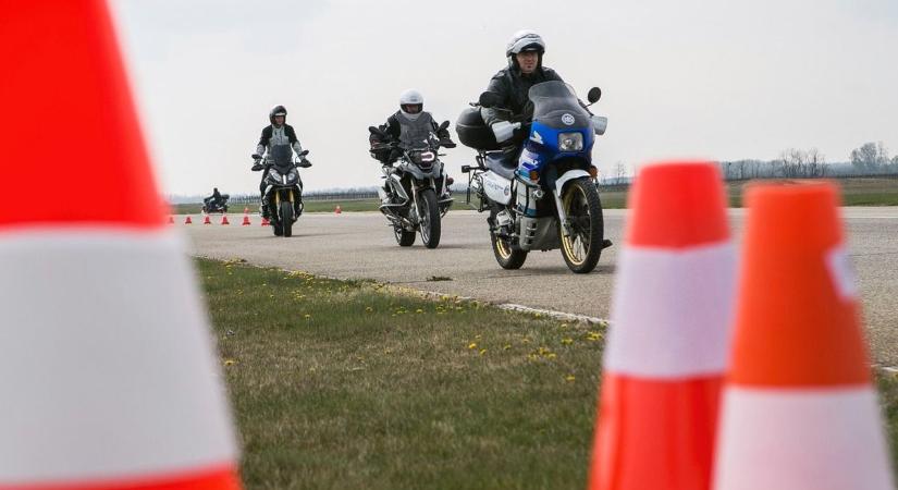 Egyre többen szeretnének Nógrád vármegyében is motoros jogosítványt szerezni