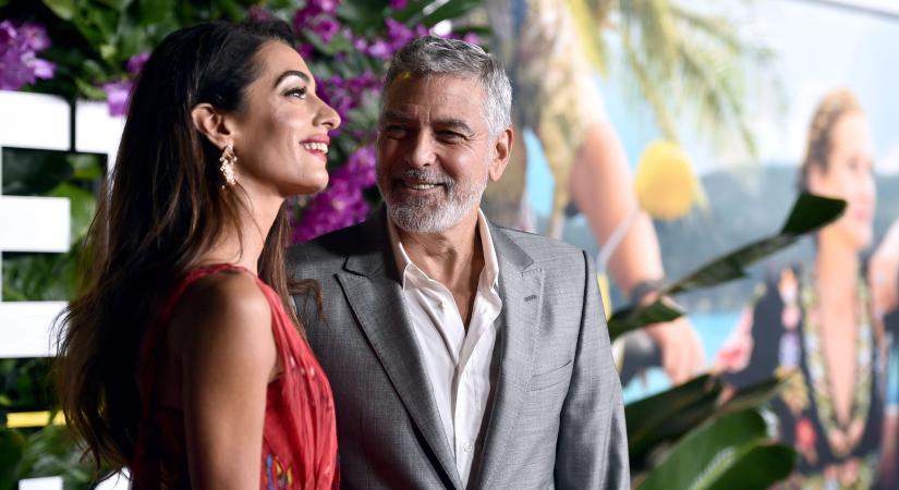 George Clooney és felesége majd’ felfalták egymást romantikus vacsorájuk közben