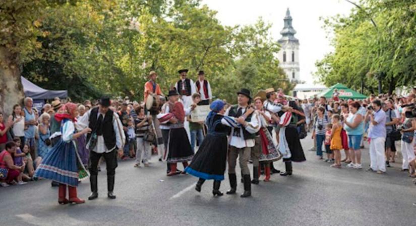 Magyar – Pócs szájkarate-bajnokság a Csángó fesztiválon