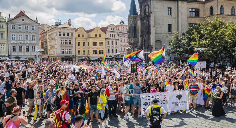 60 ezren vettek részt a prágai pride felvonuláson