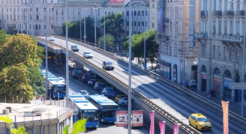 Végül tényleg lebontják a Nyugati téri felüljárót