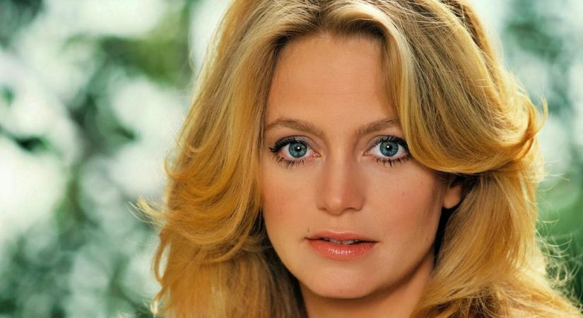 Goldie Hawn fiatalkori, fürdőruhás képétől fölrobbant az internet! Ilyen bombanő volt a színésznő