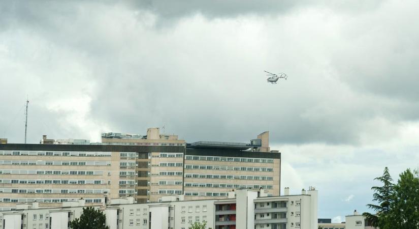 Mintha bomba robbant volna! Szállodába csapódott egy helikopter az éjjel, több száz vendéget kellett evakuálni – videó