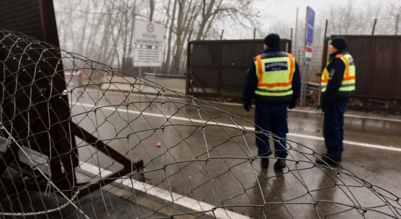 Közel száz határsértő ellen intézkedtek a rendőrök a hétvégén