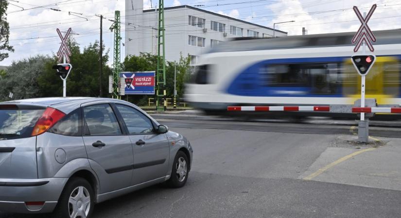 Gázolt a vonat Budapesten, jelentős késések a ceglédi vonalon