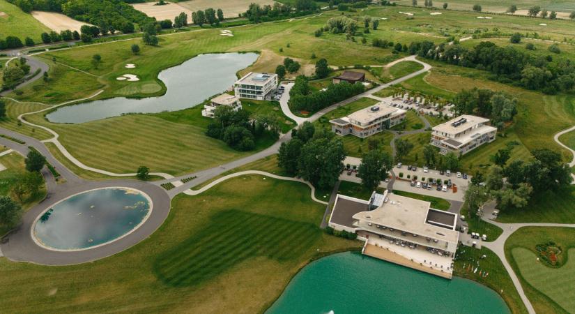 Egészséges luxus golffal fűszerezve: Evergreen Helat Resort