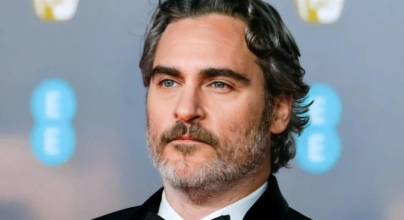 Joaquin Phoenix lelépett egy romantikus LMBTQ-filmből, tombol a népharag