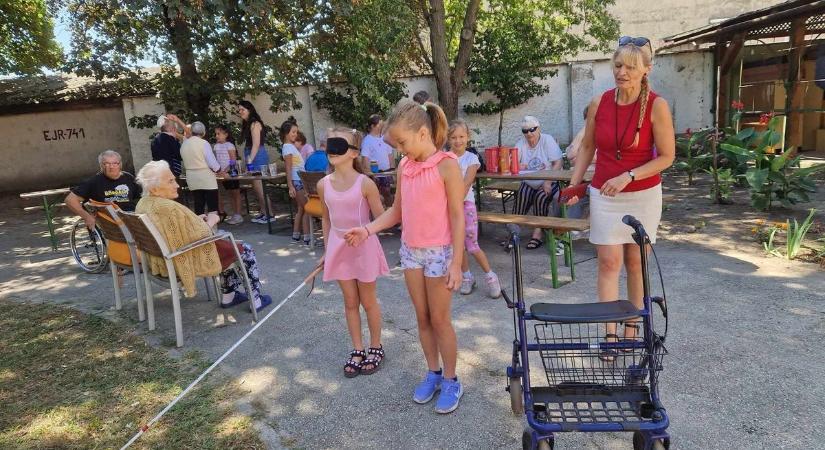 Generációk találkozása volt Kisbéren