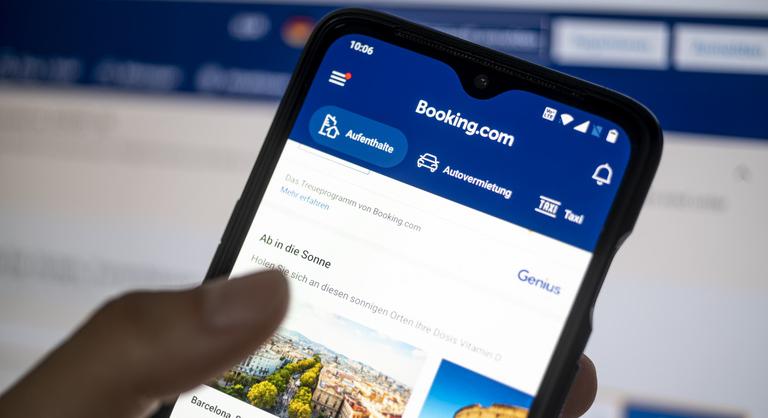 Itt az újabb Booking-botrány, ezúttal a kiberbűnözők támadnak