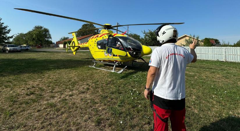 Mentőhelikoptert is riasztottak az ebesi családi házhoz – videóval