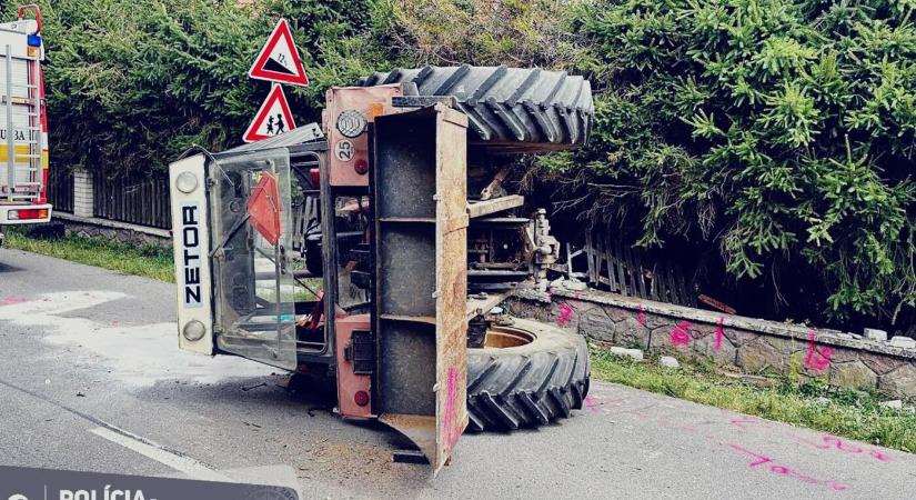 TRAGÉDIA: Tetejére borult egy traktor, szörnyethalt egy 19 éves sofőr