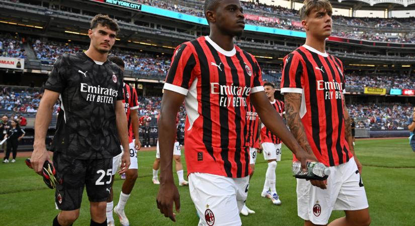 Az AC Milan védője a Juventusnál folytatja – sajtóhír