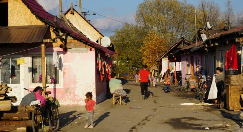 Csíkszereda roma telepein egyetlen játszótér sincs