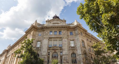 Az MNB banki ügyfelek tranzakcióiról nem gyűjt és jogszabályi felhatalmazás nélkül nem ad ki semmilyen egyedi adatot