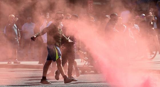 Ezernél is több embert vettek őrizetbe Nagy-Britanniában az erőszakos rendbontások nyomán