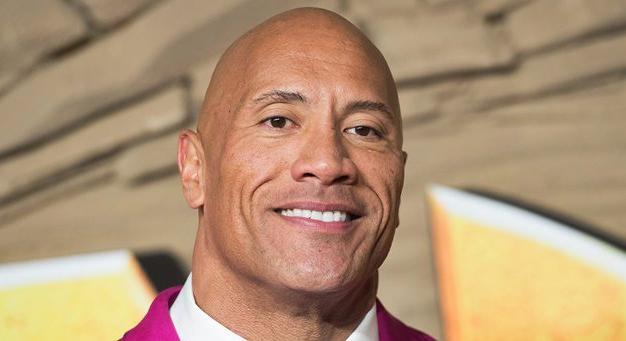 Ő Dwayne Johnson magyar szinkronhangja!